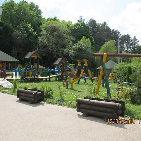 Oazis-M Otel Babin Dış mekan fotoğraf