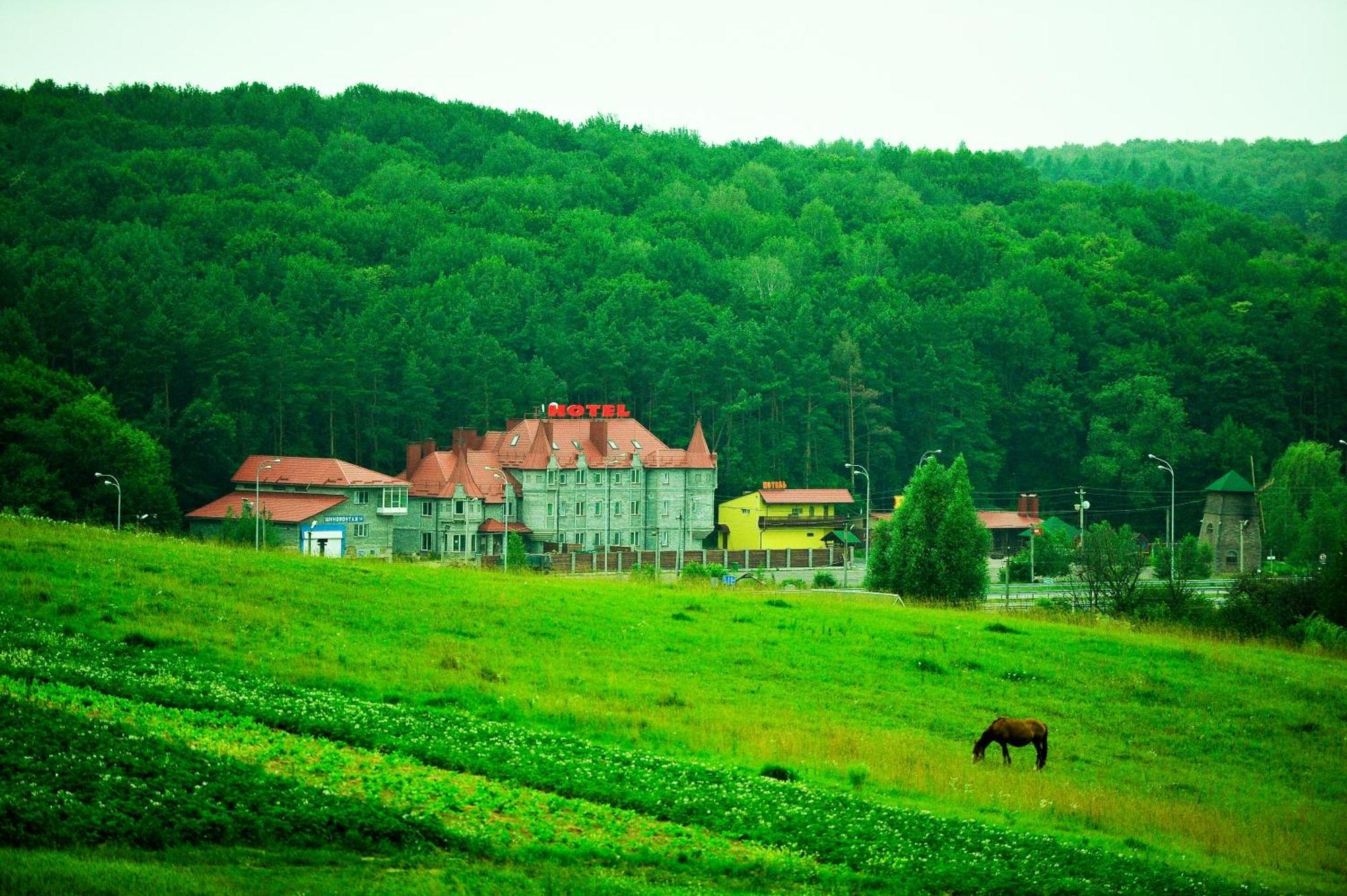 Oazis-M Otel Babin Dış mekan fotoğraf