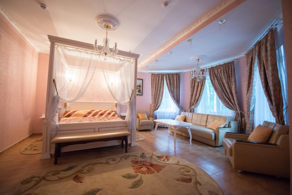 Oazis-M Otel Babin Dış mekan fotoğraf