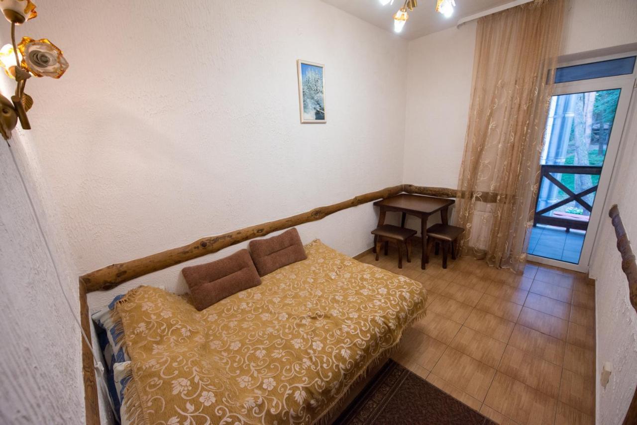 Oazis-M Otel Babin Dış mekan fotoğraf